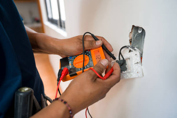 Best Licensed Electrician  in Knoxvle, IL